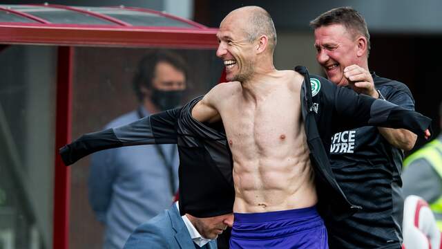 Arjen Robben heeft aan het einde van het seizoen ineens de smaak te pakken.