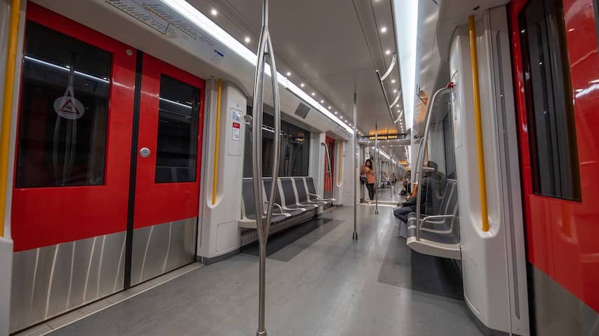 Noord/Zuidlijn rijdt weer na tijdelijk technisch defect