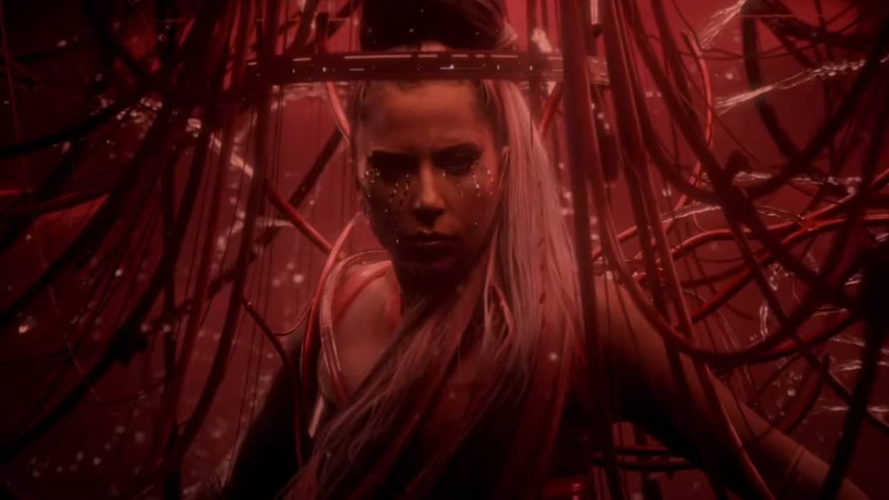 Beeld uit video: Lady Gaga en Ariana Grande - Rain On Me