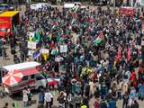 Duizenden mensen bijeen op de Dam voor pro-Palestijnse demonstratie