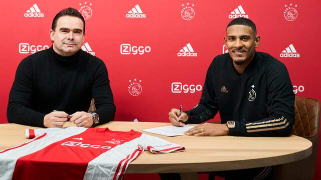 Ajax deed met Sébastien Haller de duurste aankoop uit de clubgeschiedenis.