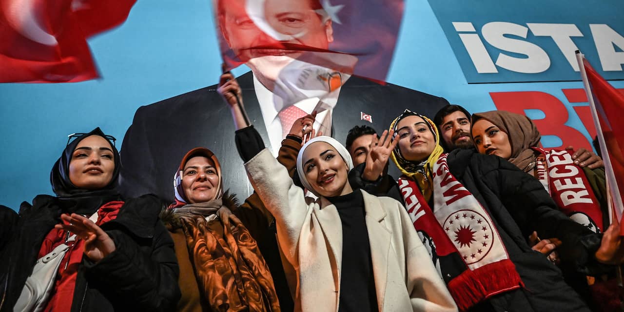 Partij van Turkse president Erdogan eist verkiezingswinst op in Istanboel