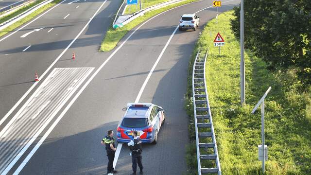 Enkele uren na de aanslag op De Vries werd een vluchtauto aangehouden.