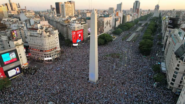 Argentijnen vieren massaal feest in Buenos Aires na plaatsing WK-finale