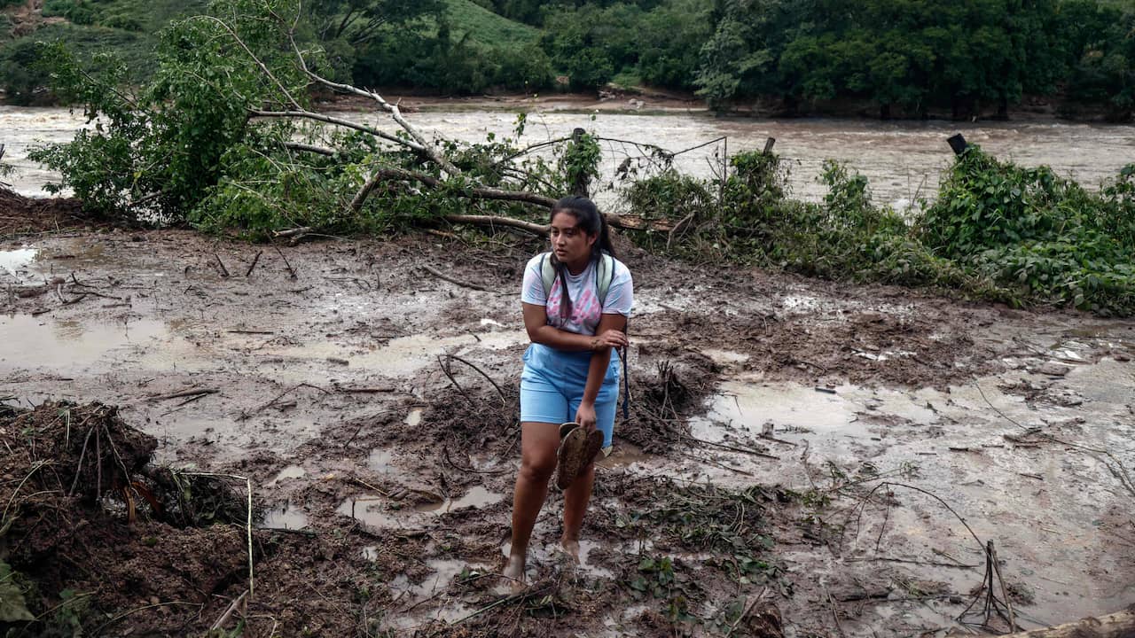 Devastation and Recovery Efforts: Hurricane Otis Hits Mexico Causing Major Damage in Acapulco