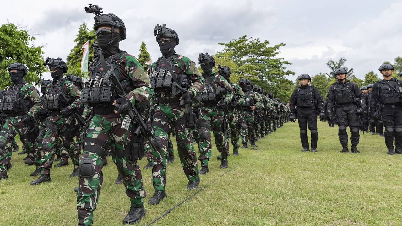 Due soldati indonesiani vanno in prigione per omosessualità |  All’estero