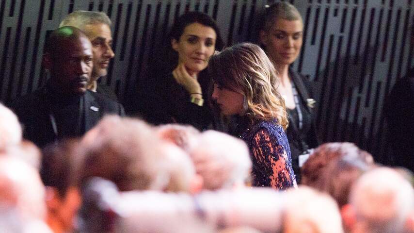 Actrices verlaten prijsuitreiking nadat omstreden Polanski prijs wint