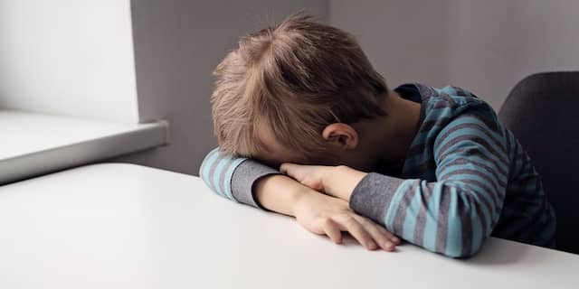 Kinderen in kwetsbare gezinnen nog kwetsbaarder