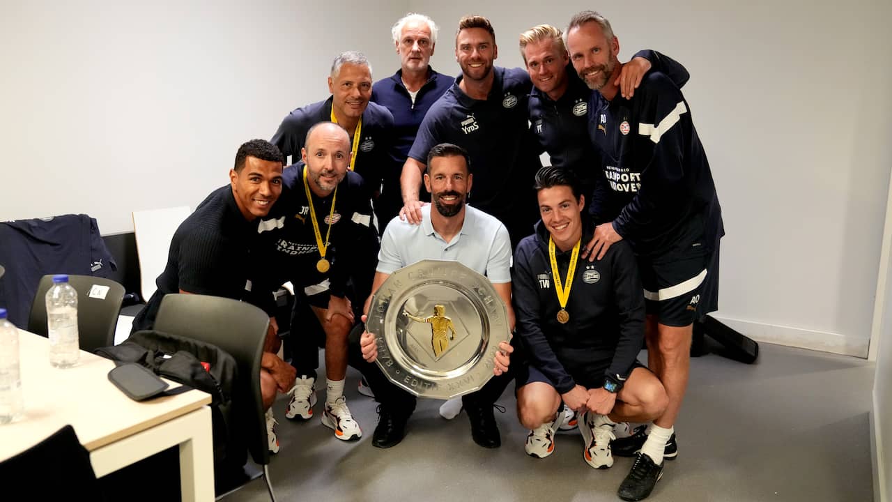 Van Nistelrooij enjoys 'dream start' with PSV champion Johan Cruijff Schaal The Nation View Van Nistelrooij enjoys 'dream start' with PSV champion Johan Cruijff Schaal The Nation View