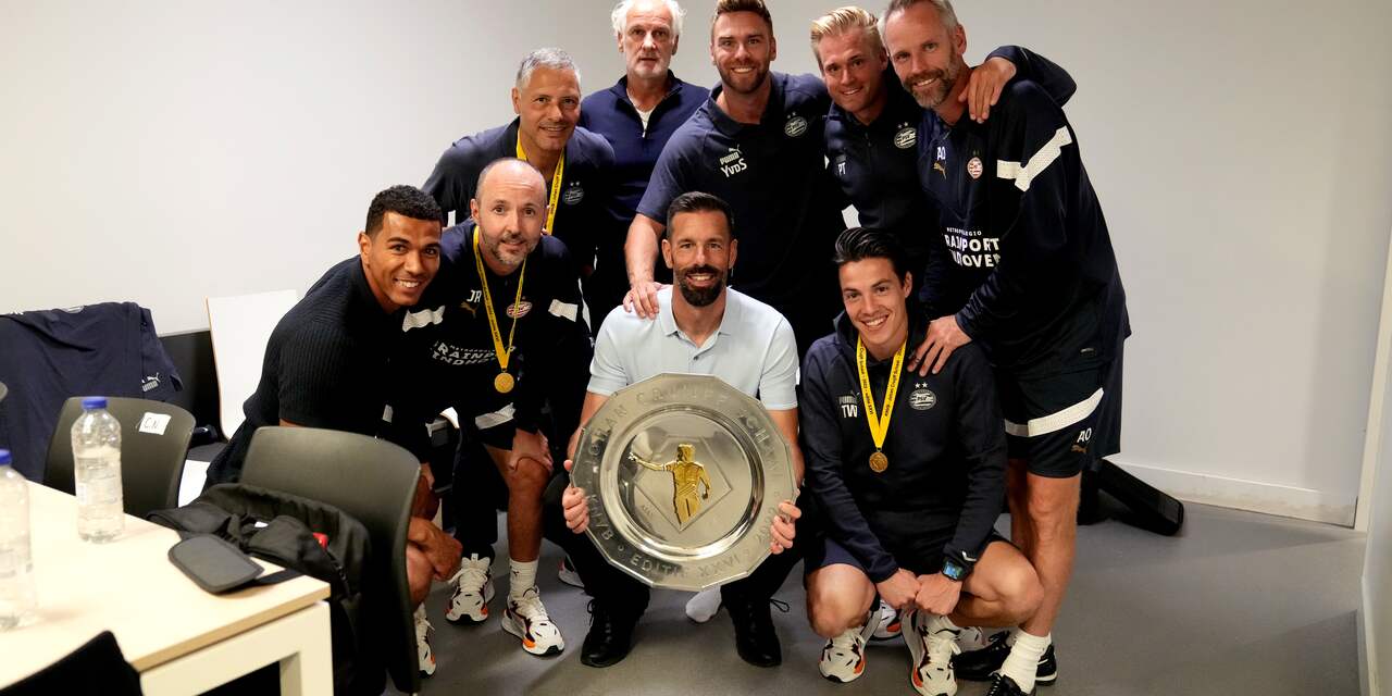 van-nistelrooij-geniet-van-droomstart-met-johan-cruijff-schaal-winnaar-psv.jpg