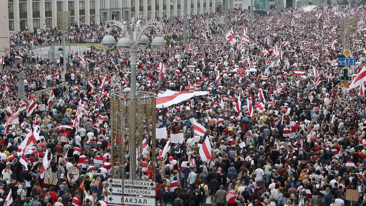 Ondanks Dreigementen Wit Russische Regering Weer Grote Protesten Nu Het Laatste Nieuws Het Eerst Op Nu Nl