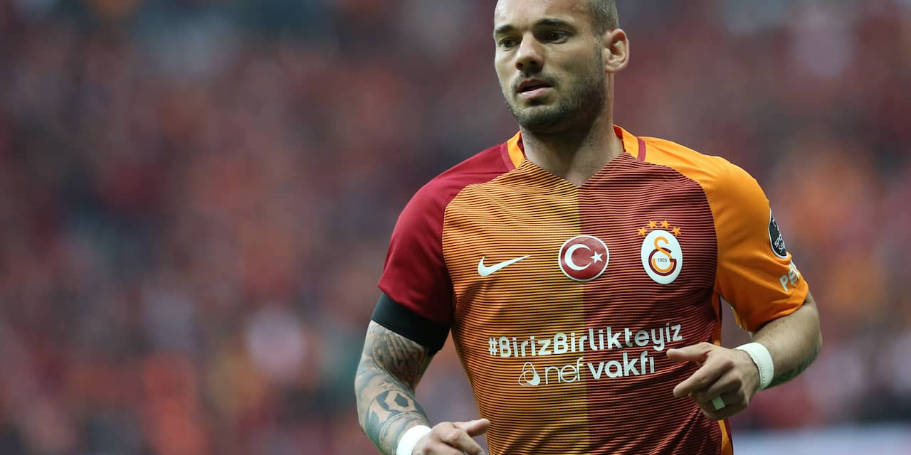 Sneijder helpt Galatasaray met twee assists aan ruime winst