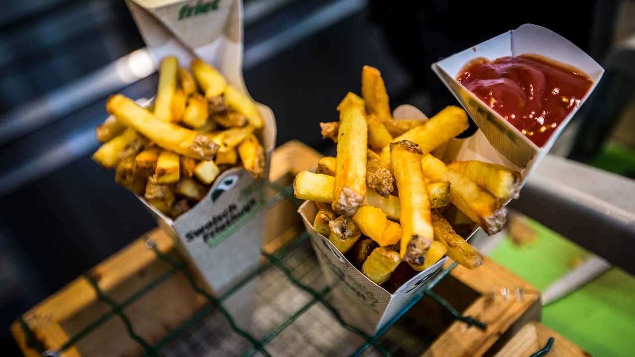 Beeld uit video: Wat is de gezondste snack in de snackbar?