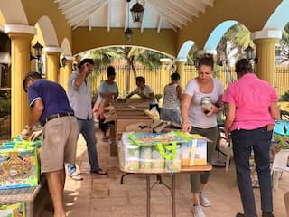 Hulpverleners Curaçao: 'Armoede was er al, maar wordt steeds schrijnender'