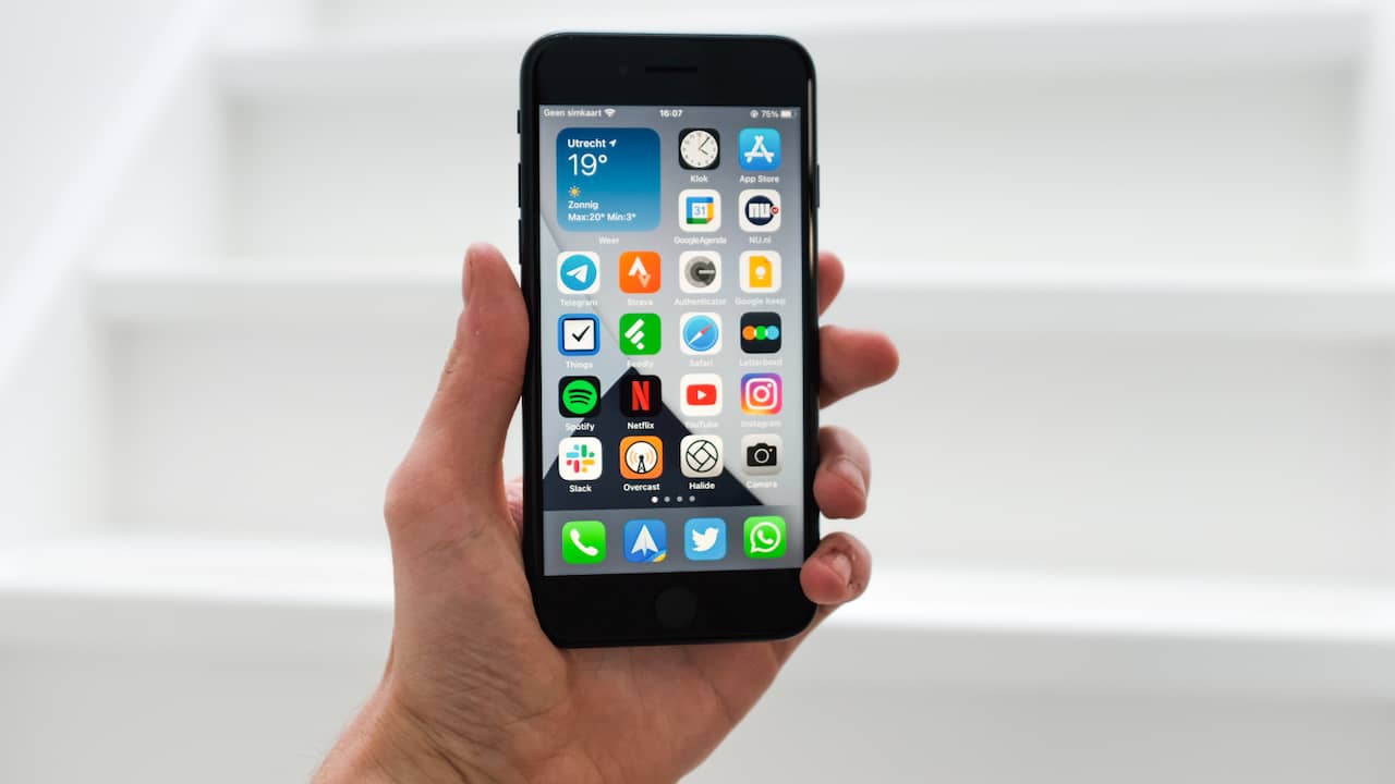 Review: De iPhone oogt verouderd, maar klaar voor toekomst | Reviews | NU.nl