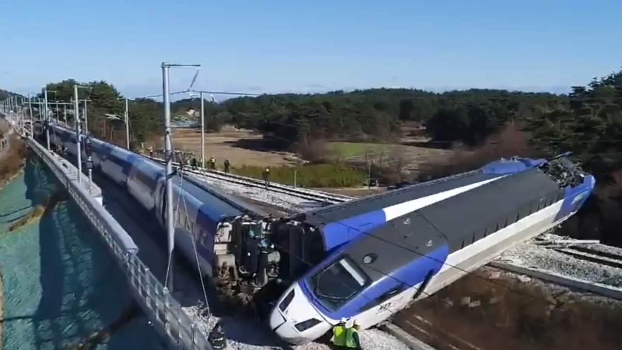 Beeld uit video: Enorme ravage na ontsporen trein Zuid-Korea