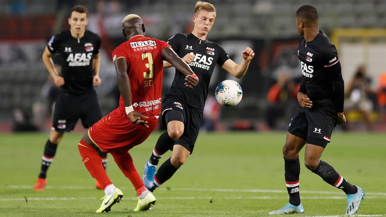 Samenvatting knotsgek duel Royal Antwerp-AZ (1-4)