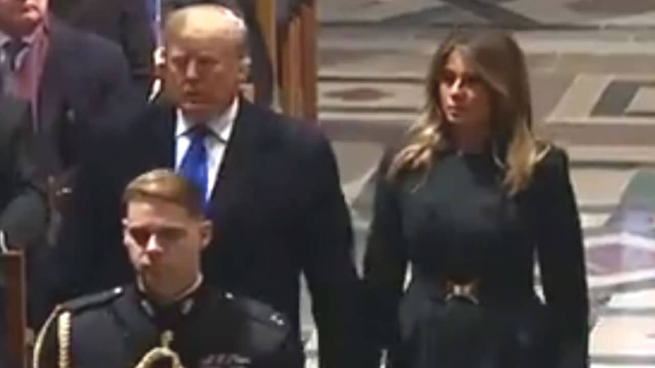 Beeld uit video: Prominenten nemen afscheid van oud-president Bush
