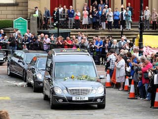 Vermoord Brits parlementslid Jo Cox in besloten kring begraven