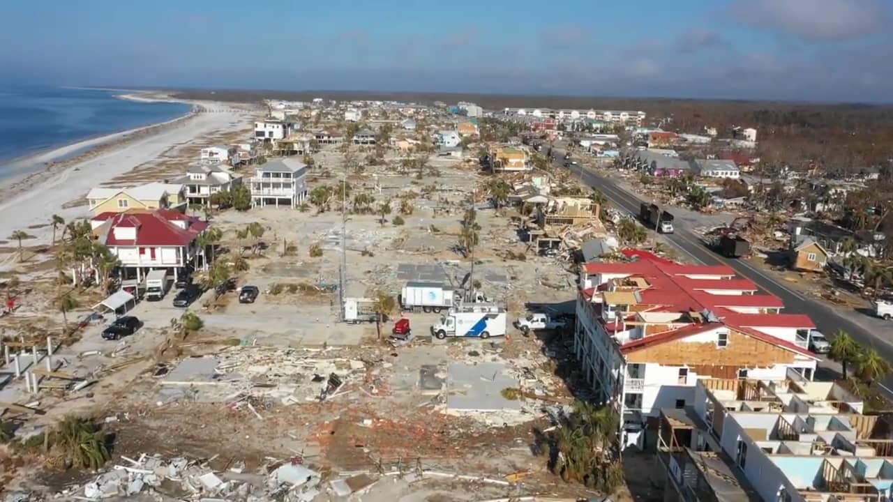 Drone Filmt Verwoesting In Florida Door Orkaan Michael Drone Filmt Verwoesting In Florida Door Orkaan Michael