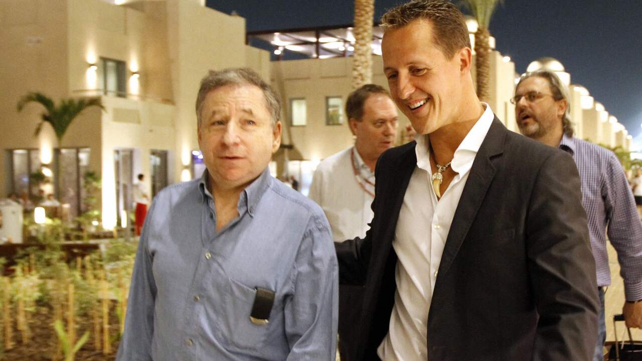Jean Todt en Michael Schumacher bij de Grand Prix van Abu Dhabi in 2009.