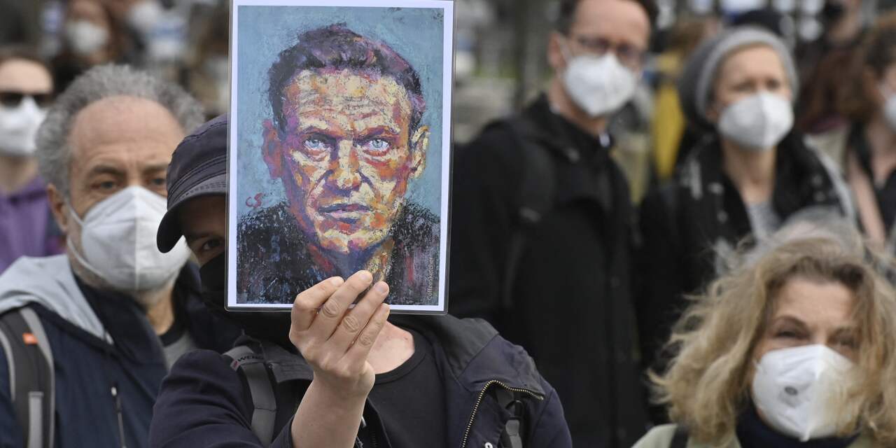 Artsen smeken Kremlincriticus Navalny te stoppen met hongerstaking
