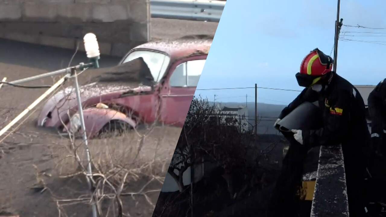 Beeld uit video: Militairen verwijderen dikke laag as van daken en wegen op La Palma