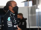Hamilton wil profiteren van gridstraf Verstappen: 'Al verandert er niet veel'