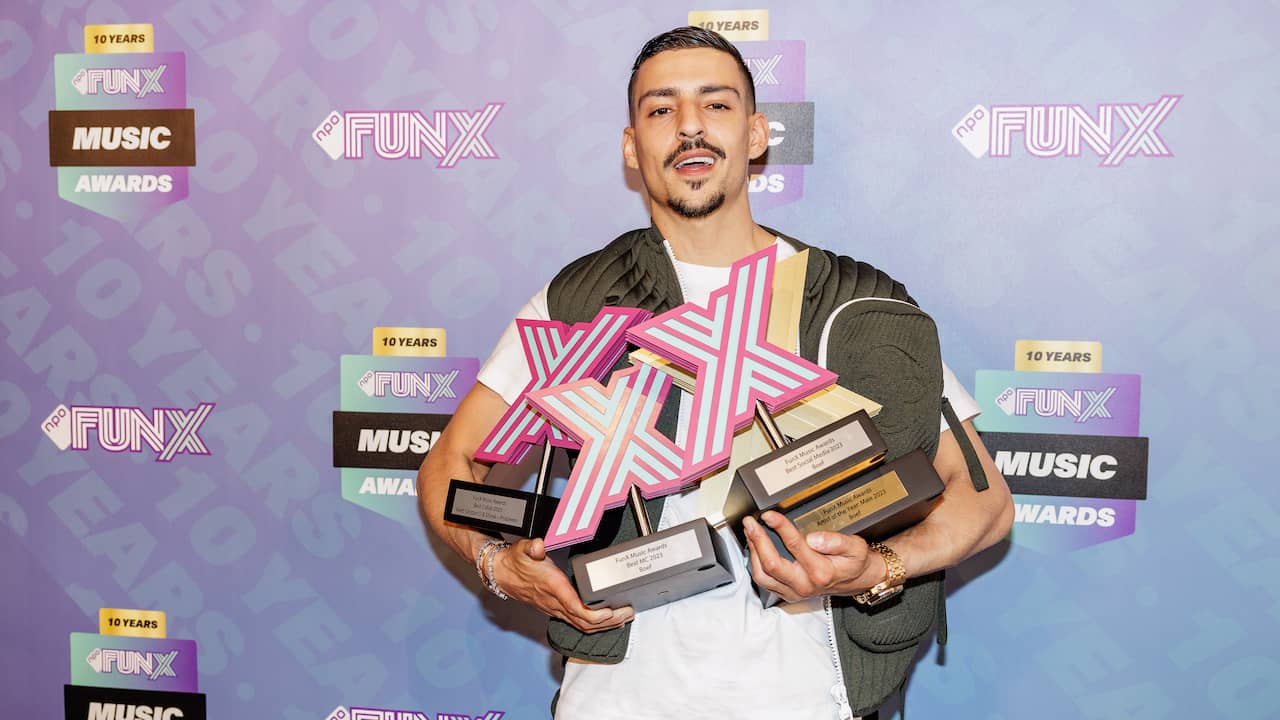 Boef grote winnaar van FunX Awards met vier prijzen Muziek NU.nl