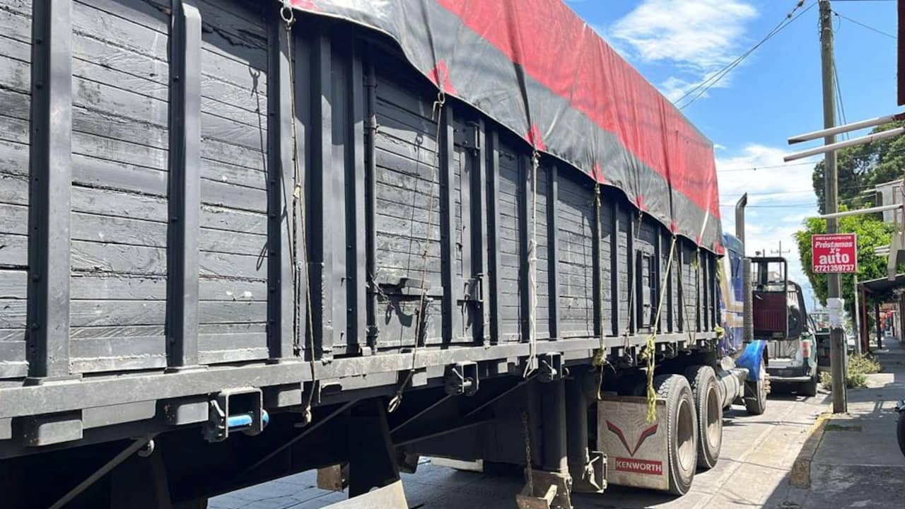 Migrant Crisis: Mexican Authorities Discover 206 Abandoned Migrants in Truck Headed to the United States