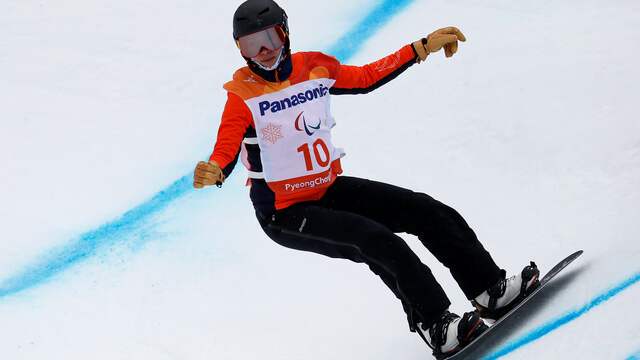 trog Merchandising bedenken Snowboardster Mentel grijpt tweede goud bij Paralympics | NU - Het laatste  nieuws het eerst op NU.nl