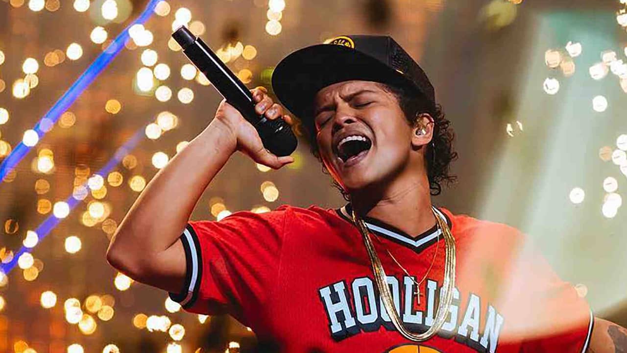 Quién es el padre de bruno mars