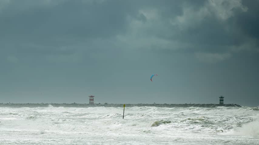 Weerbericht: Bewolking En Buien Houden Aan, Wind Neemt Toe | Binnenland ...