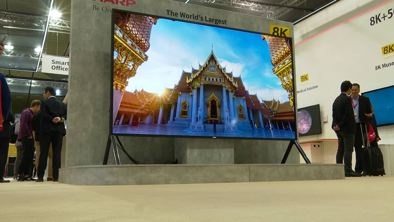 Grootste 8K-televisie ter wereld voor het eerst getoond in Berlijn
