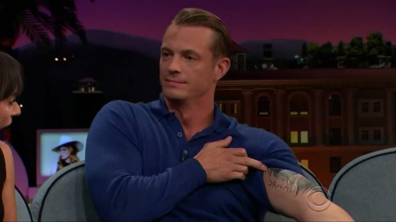 Joel Kinnaman eye color