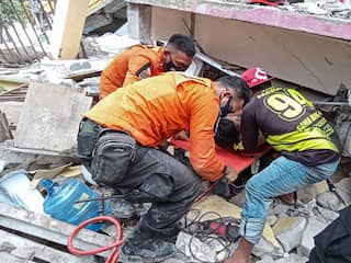 Dodental aardbeving Sulawesi opgelopen naar 42, nog slachtoffers bedolven