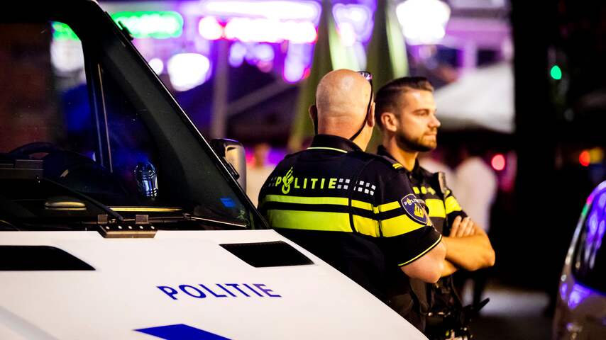 Veertien aanhoudingen tijdens nachtdienst politie Rotterdam Centrum