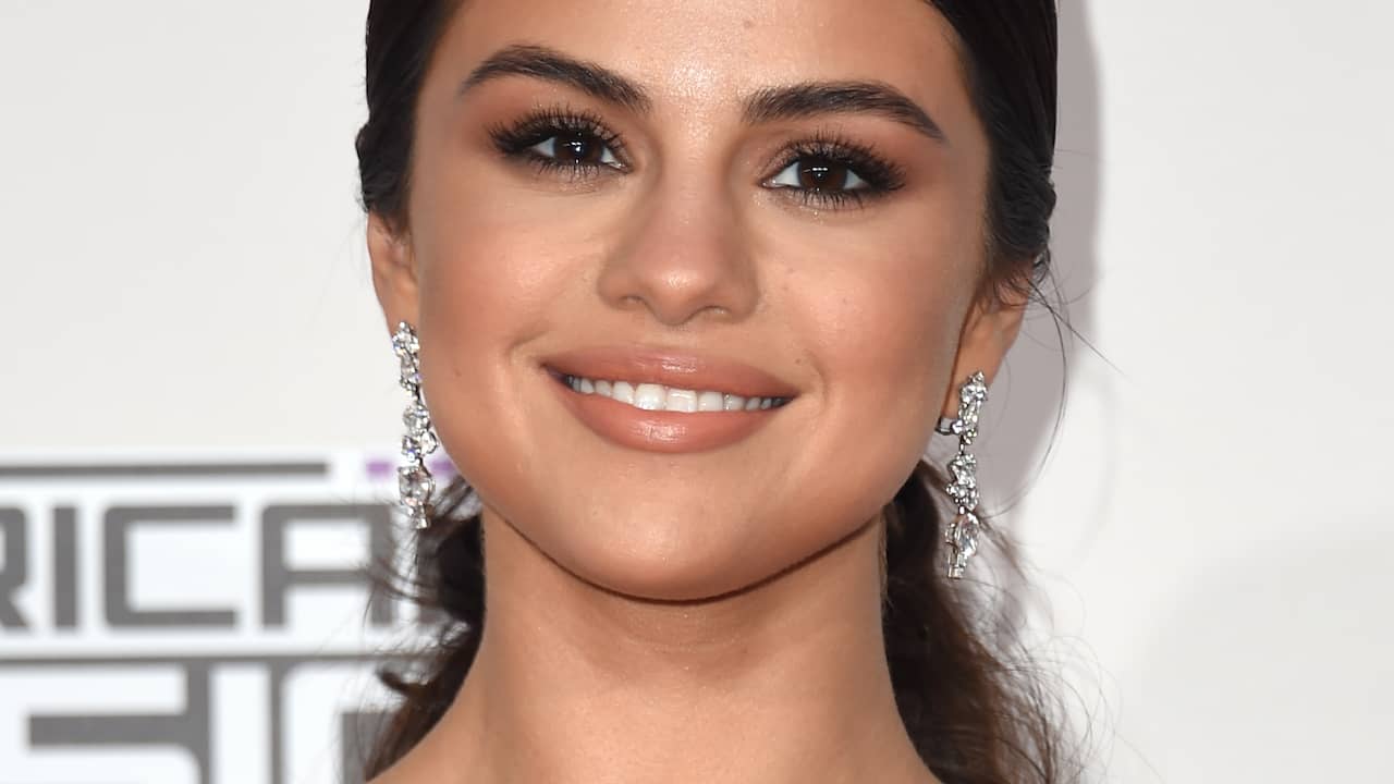 Selena Gomez en Elle Fanning in nieuwe film Woody Allen | Films & Series |  NU.nl