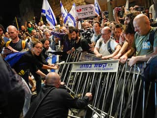 Betogers voor Netanyahu's huis op vierde dag van demonstraties in Israël