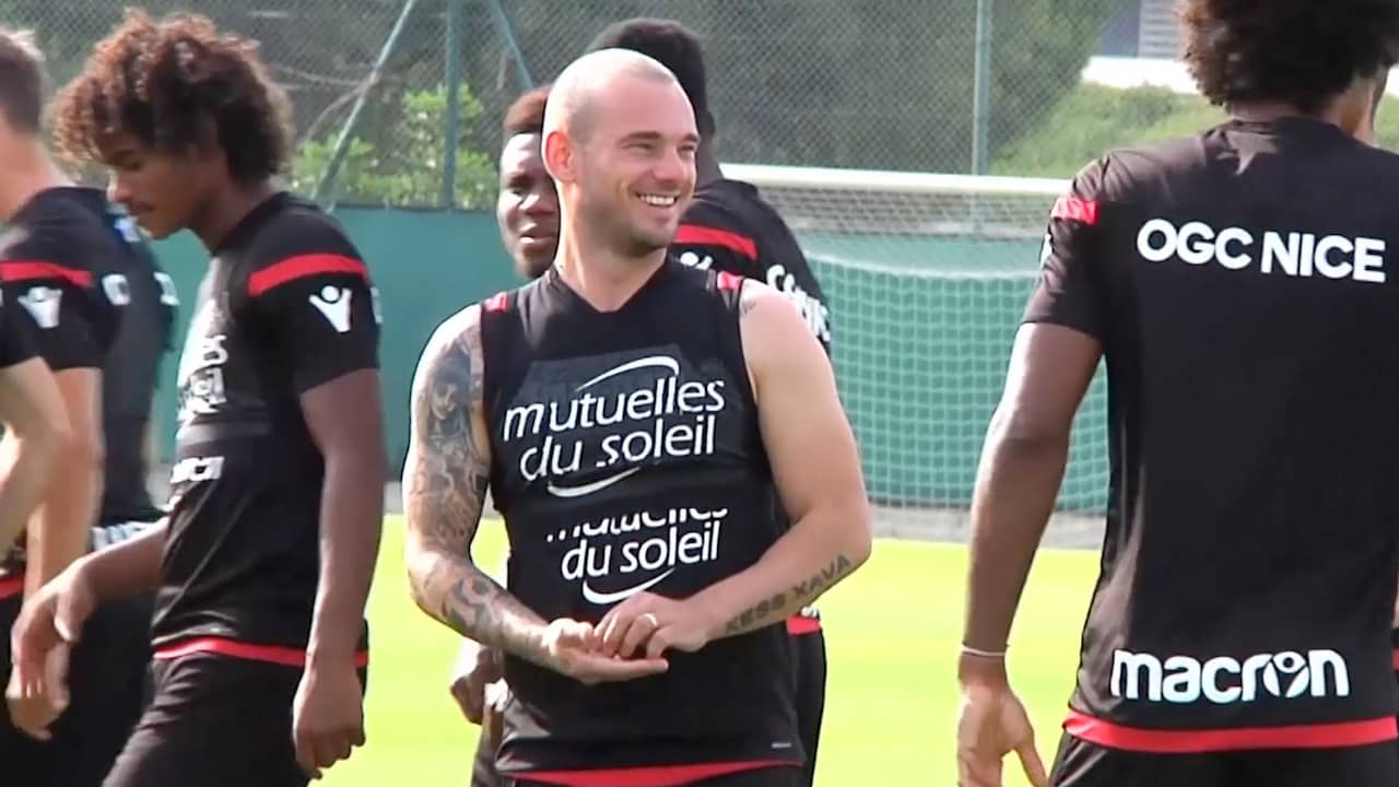 Sneijder werkt training af bij nieuwe club OGC Nice