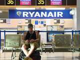'Ryanair moet reizigers schadevergoeding geven voor pilotenstaking'