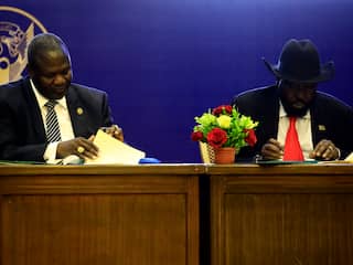Strijdende partijen in Zuid-Soedan tekenen nieuw vredesakkoord