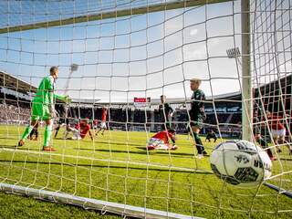 AZ in spectaculaire tweede helft op de valreep langs FC Groningen
