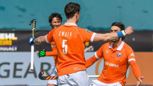 De hockeyers van Bloemendaal wonnen de EHL voor de vierde keer.
