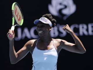 Venus Williams (36) na veertien jaar weer in halve finale Australian Open