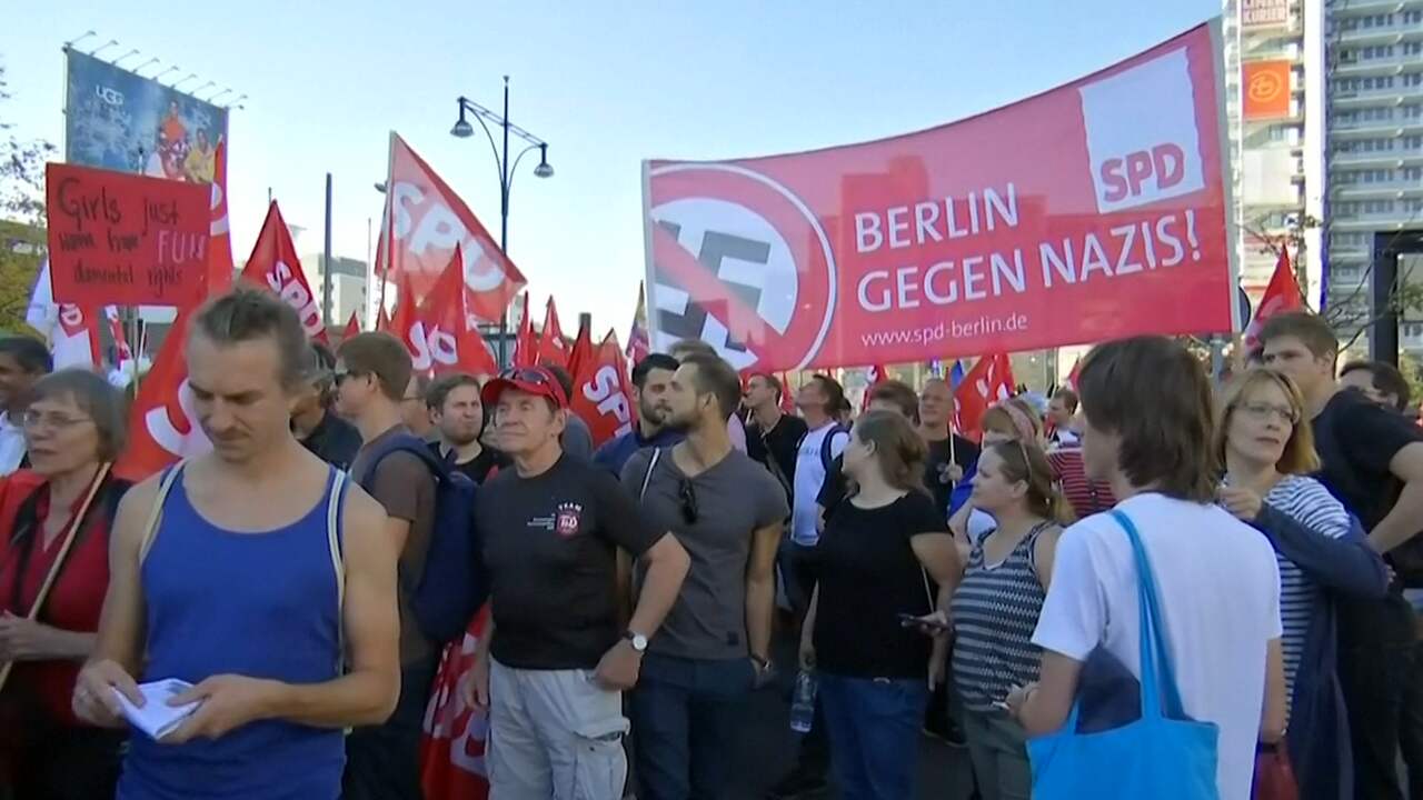 Beeld uit video: Bijna kwart miljoen mensen demonstreren tegen racisme in Berlijn
