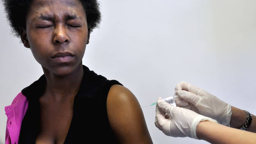 Zuid-Afrika schort toedienen AstraZeneca-vaccin op na tegenvallend onderzoek