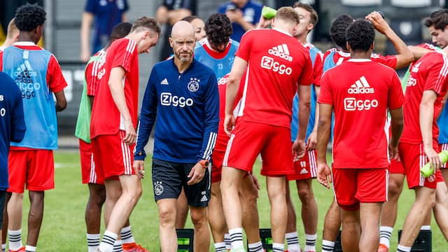 Kan Erik ten Hag deze zomer nog nieuwe aanvallers verwelkomen bij Ajax?