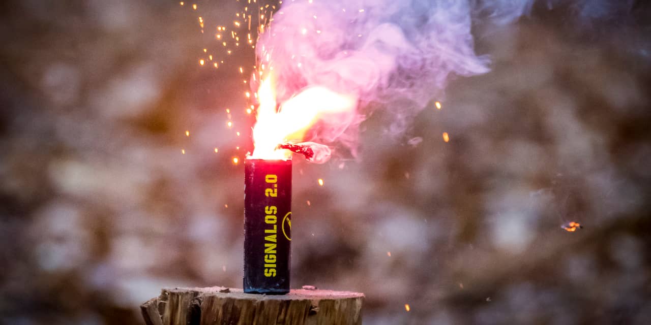 Politie rukt uit voor aanrijding in Alphen maar vindt illegaal vuurwerk