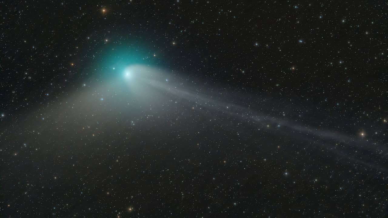 Green comet will fly past Earth again after 50,000 years |  Science